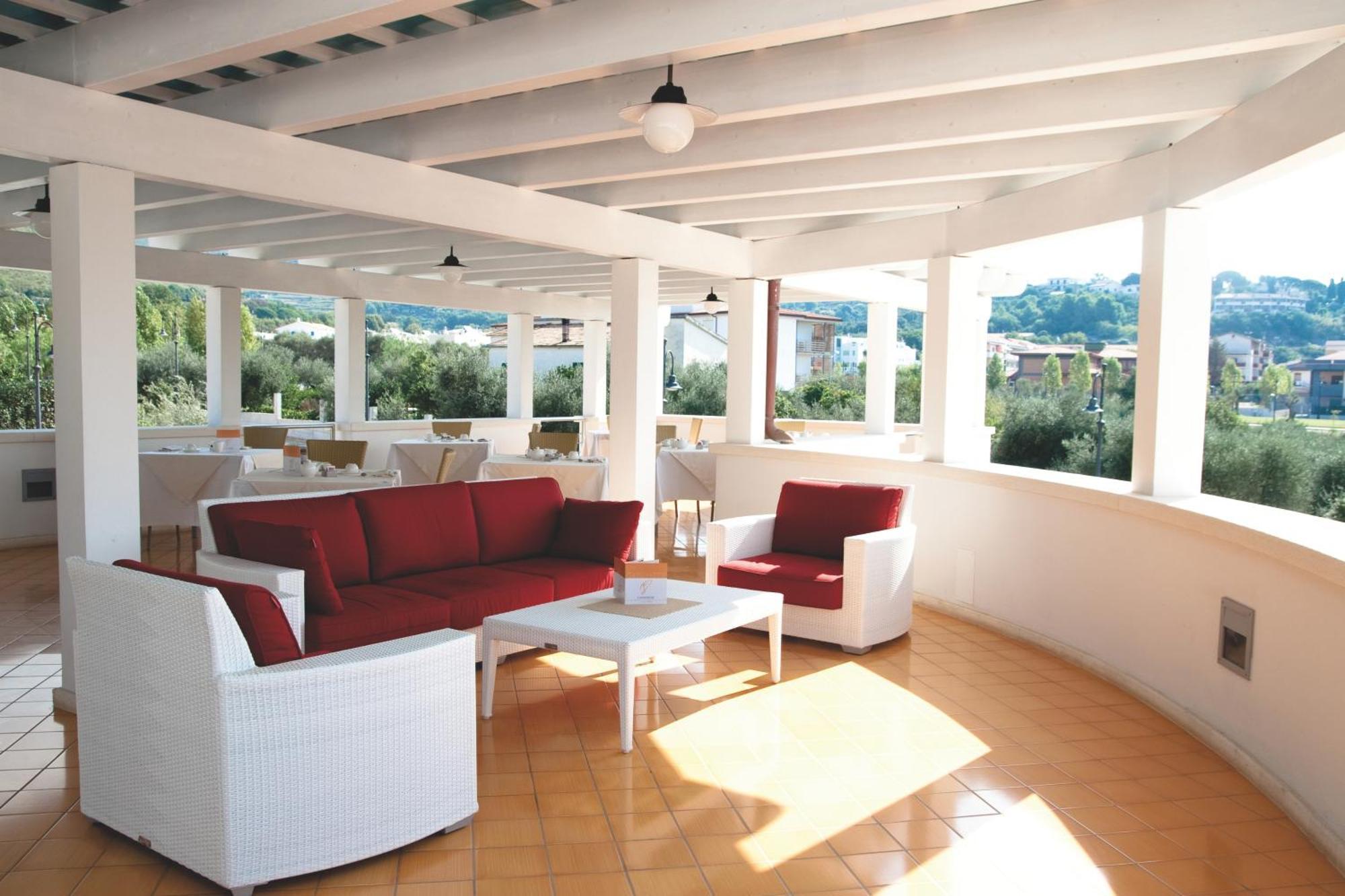 Ganimede Hotel Sperlonga Zewnętrze zdjęcie