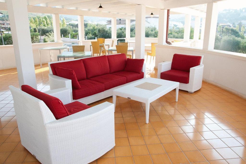Ganimede Hotel Sperlonga Zewnętrze zdjęcie